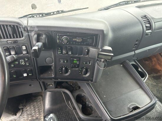 Tipper truck SCANIA R440 6X2 ABROLLER, SCHALTER ,RETARDER, E5, LENK,LIFT HYVA LIFT, OHNE AUFBAU