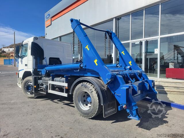 Container carrier truck Volvo FM D380