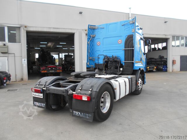 Standard tractor Renault PREMIUM 450 DXI