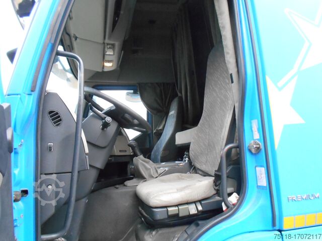 Standard tractor Renault PREMIUM 450 DXI