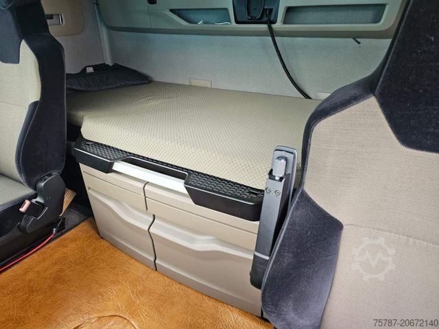 Standard tractor unit MAN 18.470 TGX,2 Kreis-Hydraulik,Retrader,20.500 Kg