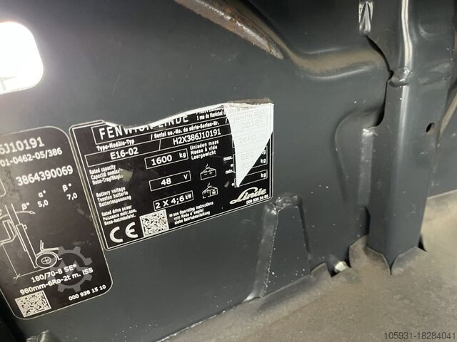 Electric 3-wheel forklift Linde E16-02