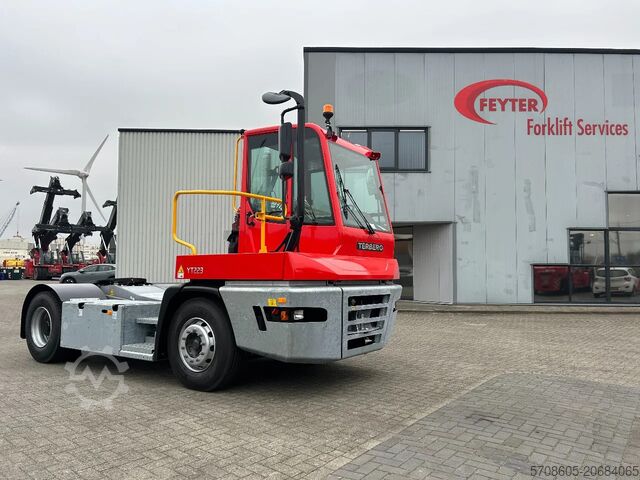Terminal tractor Terberg YT 223 4x2 aangedreven terminal trekker