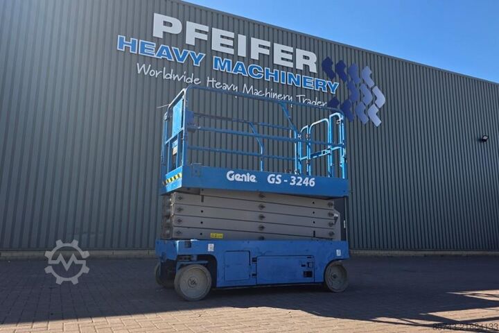Scissor lift Genie GS3246 Electric, Working Height 11.75 m, 318kg Cap
