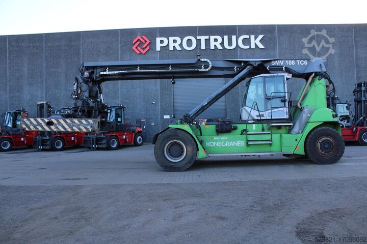 Reachstacker SMV 108 TC6