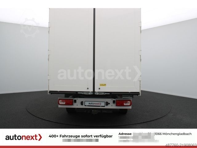 Box van VOLKSWAGEN Crafter 35 *AHK 3,5t* 1.HAND+KAMERA+NAVI (1421)