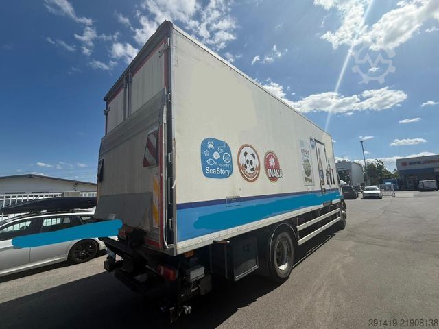 Refrigerated truck DAF FA LF 55.300 Kühlkoffer 4x2 Euro 5 Bj2012