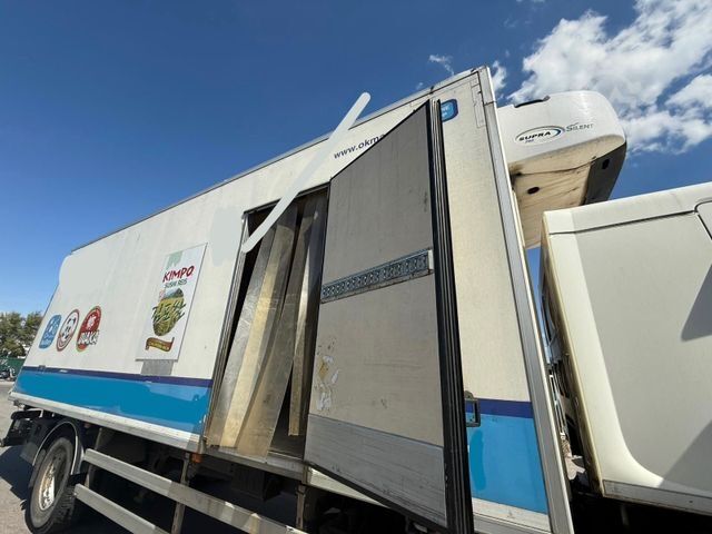 Refrigerated truck DAF FA LF 55.300 Kühlkoffer 4x2 Euro 5 Bj2012