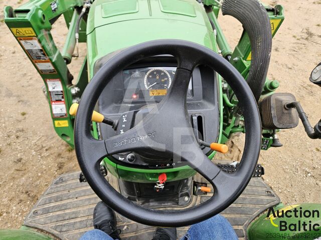 Traktor John Deere 4049 M