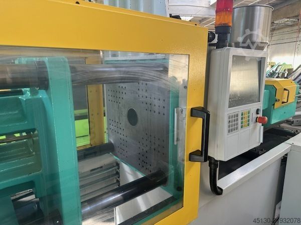 Injection molding machine Arburg 470C 1500-400