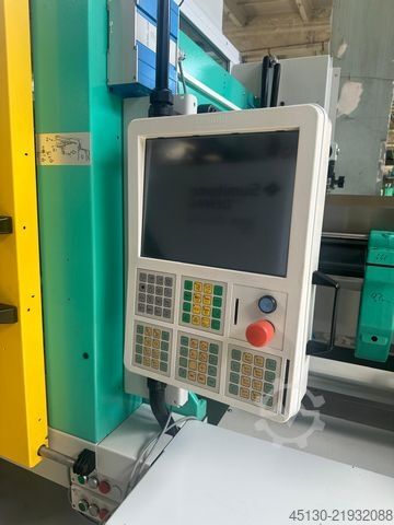 Injection molding machine Arburg 520H 1500-800 e²
