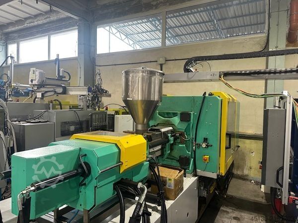 Injection molding machine Arburg 520H 1500-400 e²