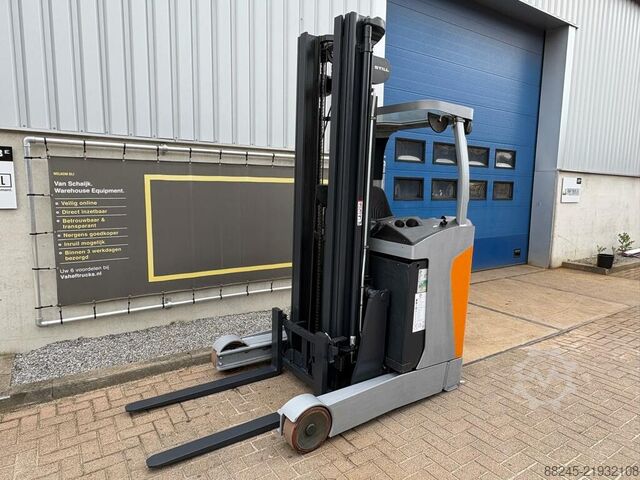 VS-22587 Reach Truck Still FMX14 year 2023, new battery STILL FMX14