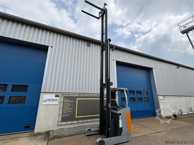 VS-22587 Reach Truck Still FMX14 year 2023, new battery STILL FMX14