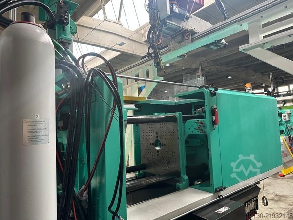 Injection molding machine Arburg 520S 1600-400/170 e²