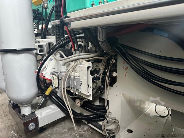 Injection molding machine Arburg 520S 1600-400/170 e²