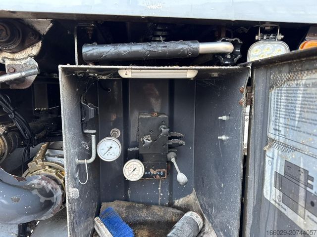 Auflieger mit Walkingfloor KNAPEN K200 Schubboden 61m³ mit Zellenradschleuse Agrar