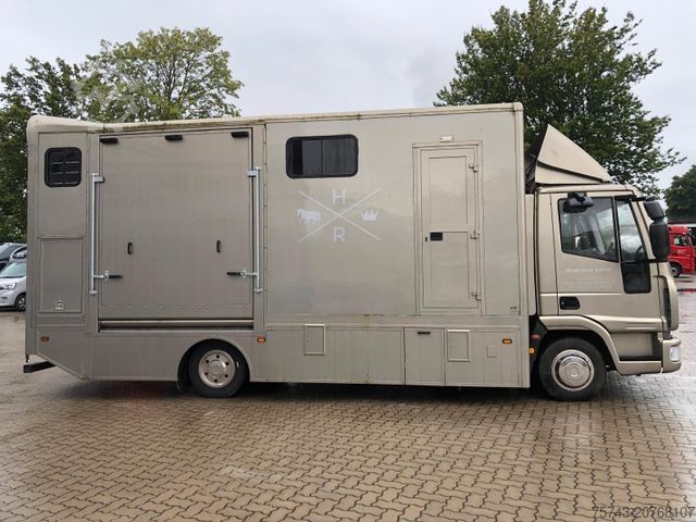 Livestock transporter IVECO M752 3-4 Pferde kl. Wohnung.