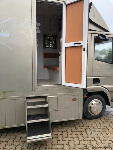 Livestock transporter IVECO M752 3-4 Pferde kl. Wohnung.