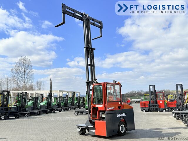Vierwegestapler Combilift C3000ET TRIPLEX 5940 WIDE FORK POSITIONE