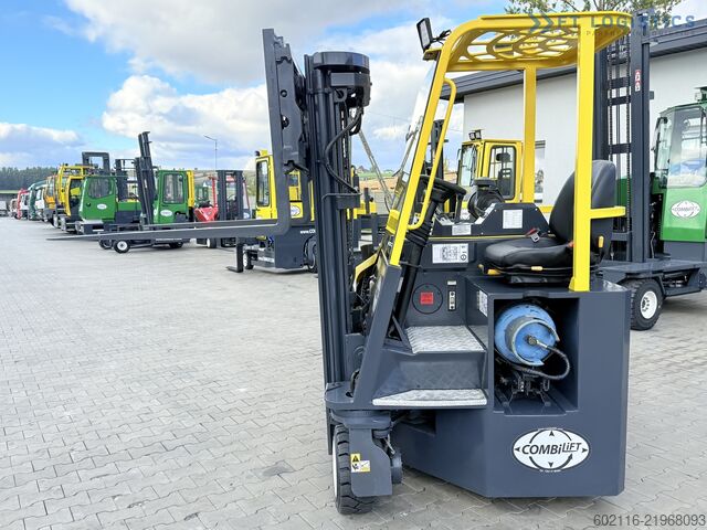 Vierwegestapler Combilift C3000CB GAS TRIPLEX 4900 POSITIONER TOP1