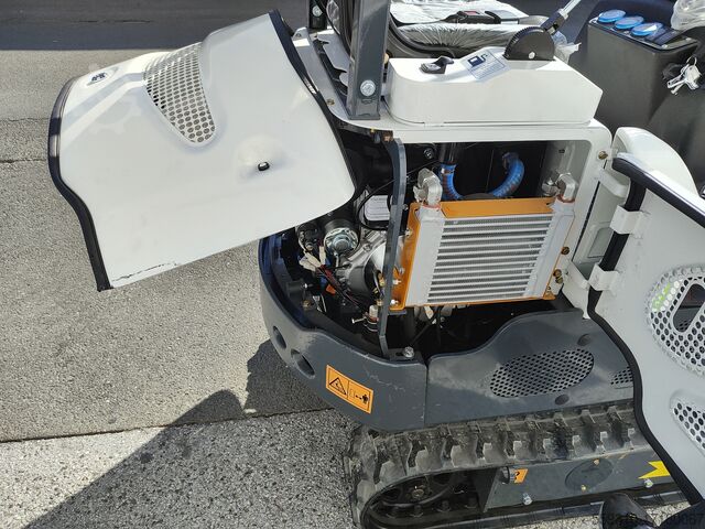 Mini excavator ZoomTech ht10