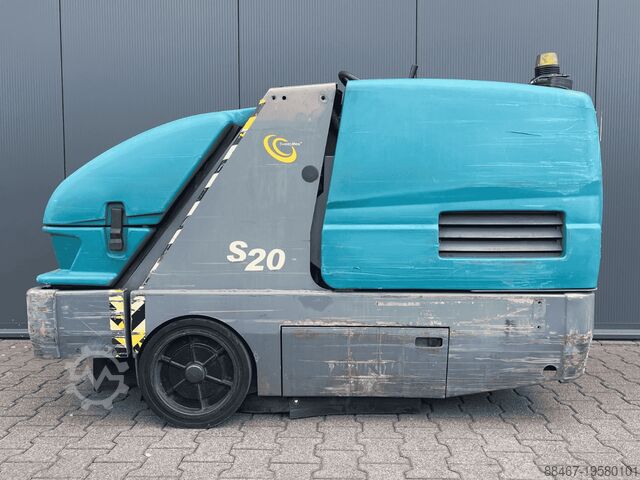 Kehrmaschine Tennant S20