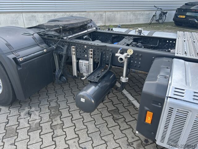 Mercedes-Benz Actros 1845 Gigaspace / Tacho V2 / 391 dkm / Blower & PTO / Night AC / APK TUV 05-27 Mercedes-Benz Actros 1845 Gigaspace / Tacho V2 / 391 dkm / Bl...