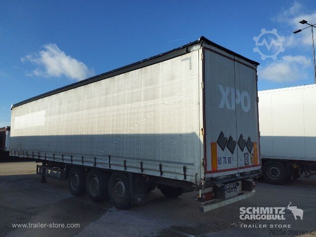Open semitrailer with tarp Schmitz Cargobull Semitrailer Curtainsider Standard