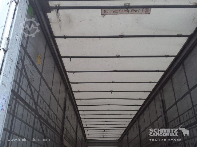 Open semitrailer with tarp Schmitz Cargobull Semitrailer Curtainsider Standard
