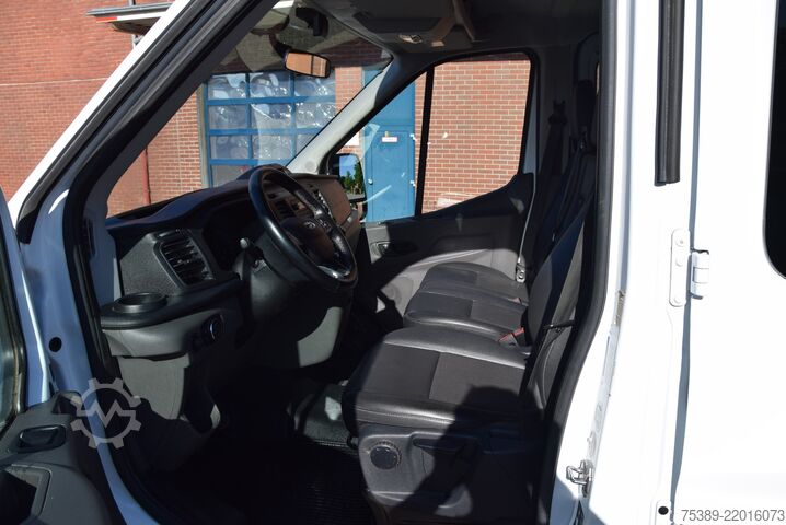 Pick-up van Ford Transit 350 Doka Allrad Klima AHK 1.Hand