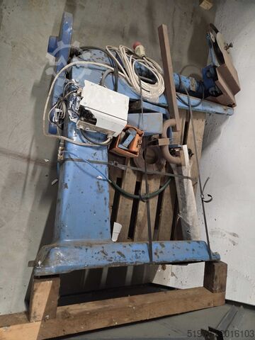 Sewing machine for carton Quintilio Vaggelli