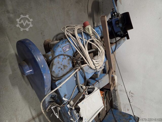 Sewing machine for carton Quintilio Vaggelli
