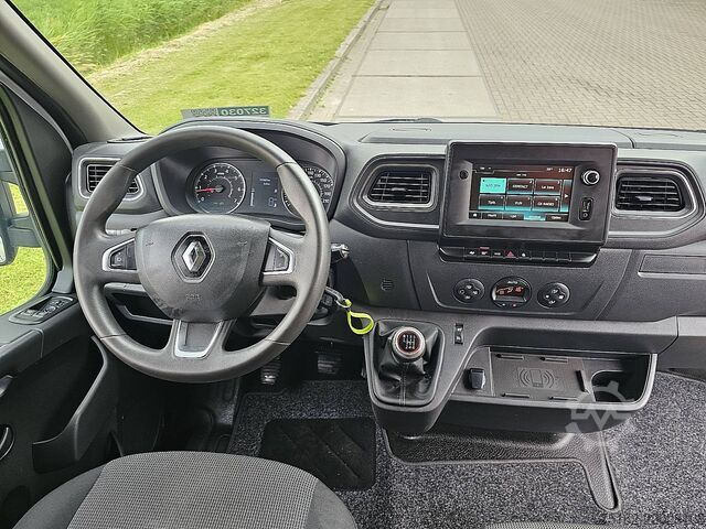 High-roof van RENAULT MASTER 2.3 L4H2 Navi AC Euro6!