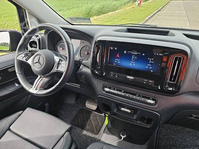High-roof van MERCEDES-BENZ VITO 119 CDI L2 LED Distronic Nav