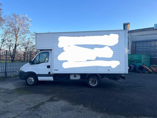 Kleinbus IVECO DAILY 35C10 P.3750