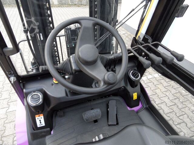 Elektro 4 Rad-Stapler Jungheinrich anton CBH 3.0 - Triplex - Kabine - NEU!