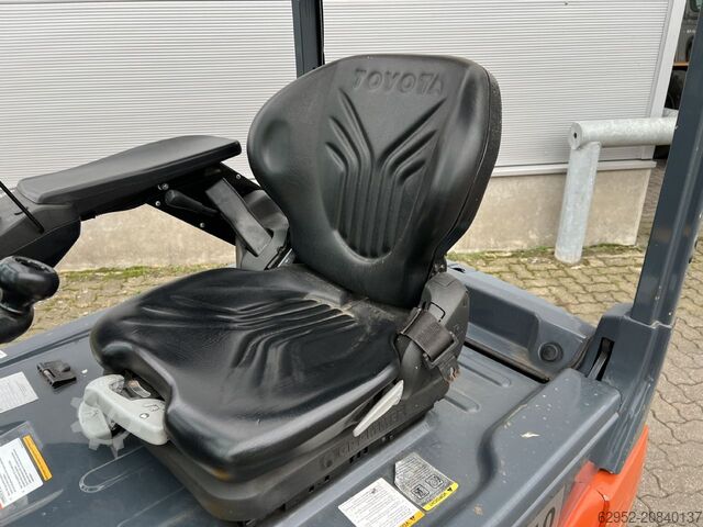 Elektro 3 Rad-Stapler Toyota 8 FBE 18 T