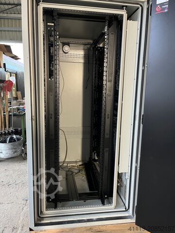 Serverschrank Rittal 42 HE SK3126230 rittal 42 HE