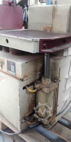 Zapfenmaschine fur Schubladenkammen FOD Bydgoszcz DFPA-40