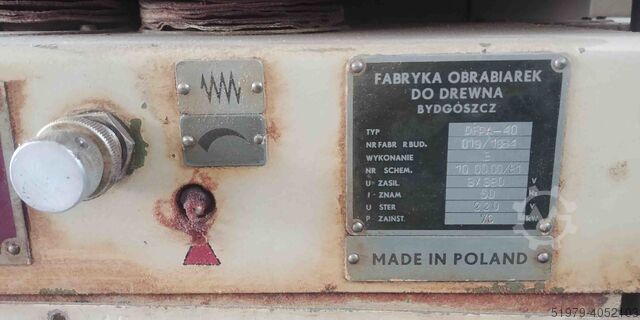 Zapfenmaschine fur Schubladenkammen FOD Bydgoszcz DFPA-40