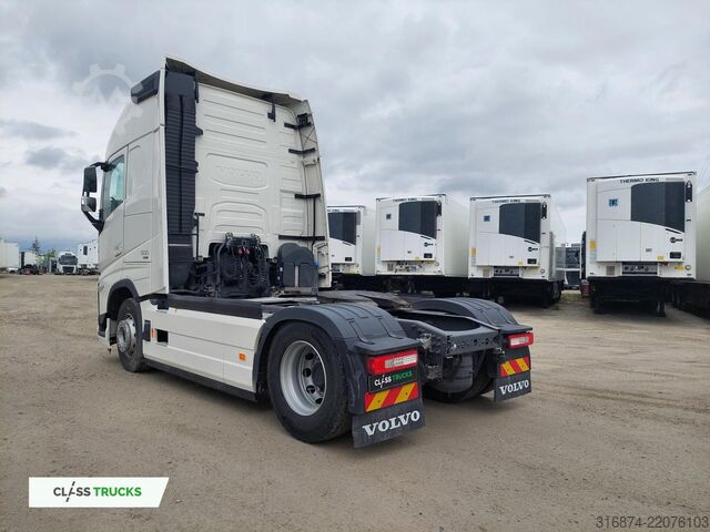 Standard tractor unit VOLVO FH 500 XL i-ParkCool ACC Side Skirts