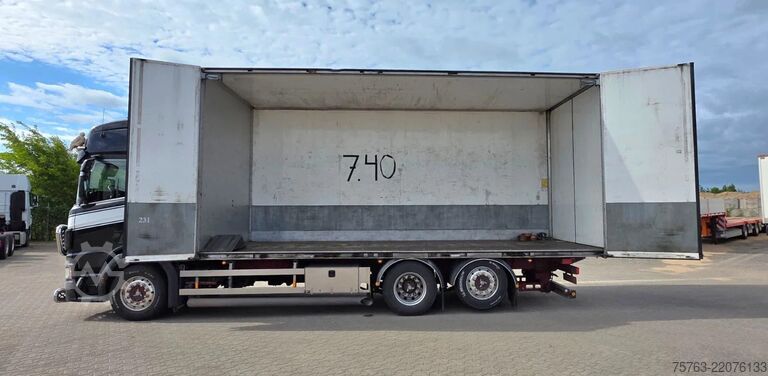 Koffer Scania R580 V8 NGS Highline 6x2*4 - Retarder - Custom ...