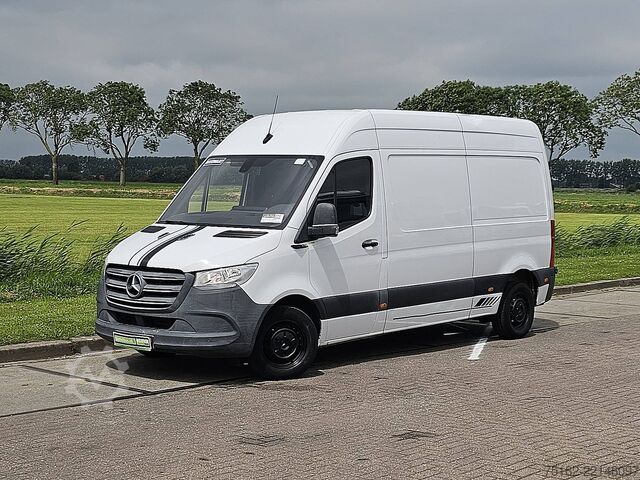 High-roof van MERCEDES-BENZ SPRINTER