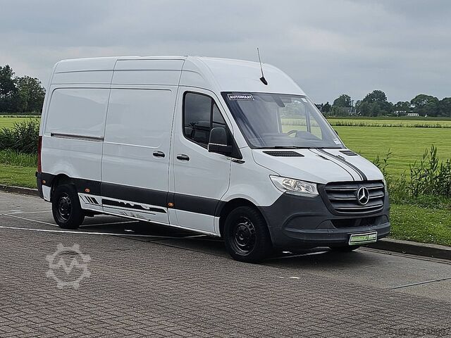 High-roof van MERCEDES-BENZ SPRINTER
