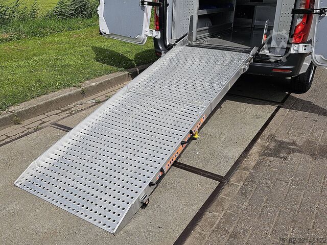 High-roof van MERCEDES-BENZ SPRINTER 311 L2H2 Wp-Inrichting !