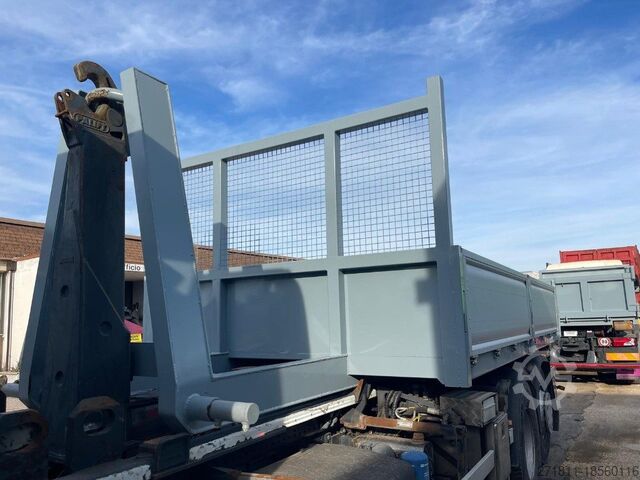 Abrollcontainer CONTAINER SCARRABILE NUOVO A PIANALE CON SPONDE