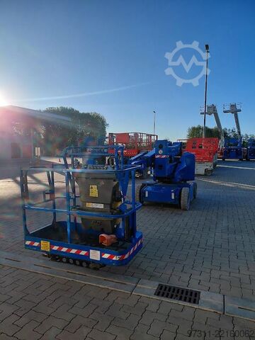 Articulated boom lift JLG E400AJPN