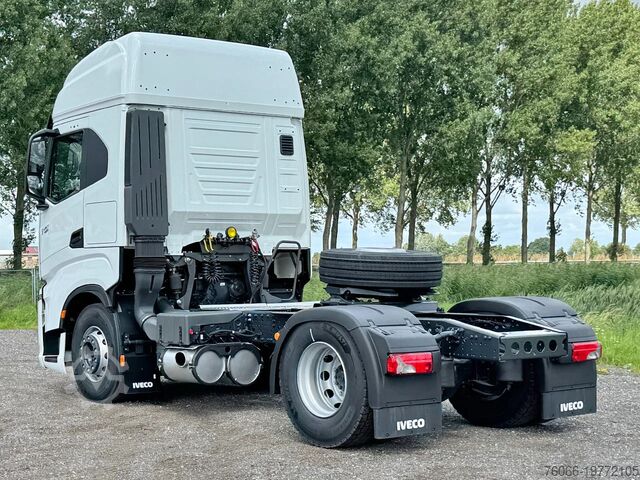 Standard-SZM Iveco S-WAY AS440S43T/P ON Tractor Head (6 units)