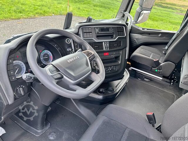 Standard-SZM Iveco S-WAY AS440S43T/P ON Tractor Head (6 units)